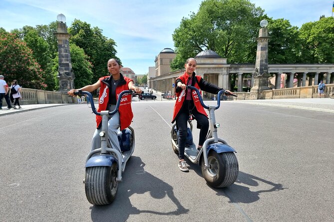 2 Hours Guided Hamburg E-Scooter Tour - Just The Basics