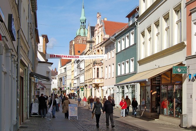 Stralsund: Old Town Highlights Walking Tour With St. Marienkirche - Rathaus Stralsund: A Gem of Gothic Architecture