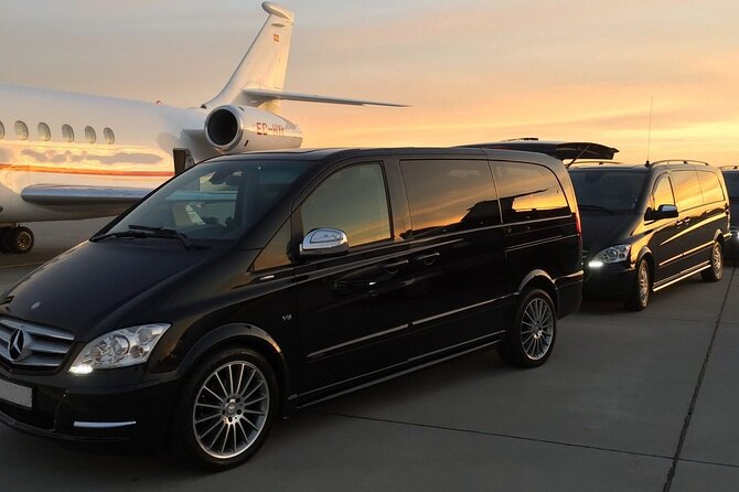 Private Transfer From Ostseekai Kiel Port to Hamburg Airport