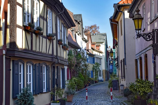 Discover Höchst Old Town of Frankfurt With a Local - Meeting Point and Pickup Information