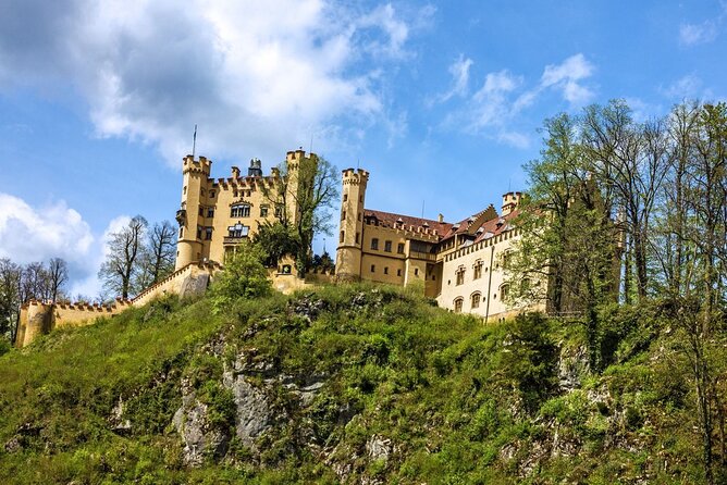 From Munich: Fairytale Castle Excursion To Neuschwanstein Palace - Lunch Recommendations