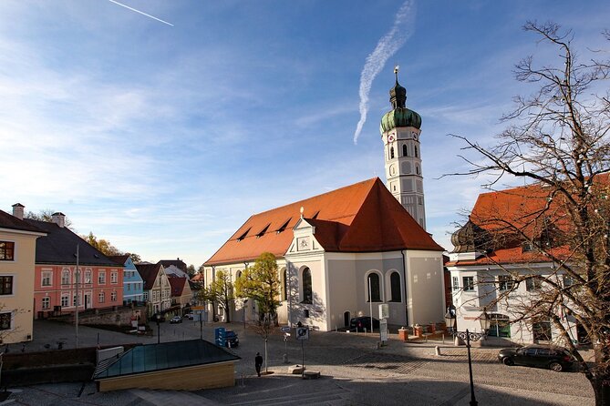 Dachau Private Guided Walking Tour - Just The Basics